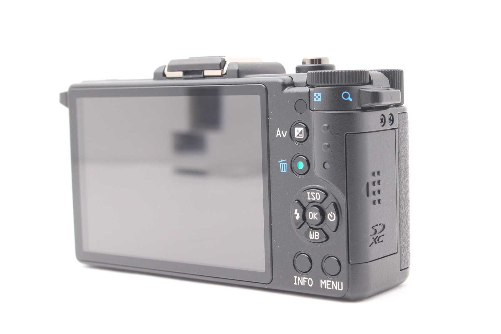 ペンタックス Pentax Q 12.4MP Digital Camera Black Body Only ペンタックス Pentax Q 12.4MP Digital Camera Black Body Only