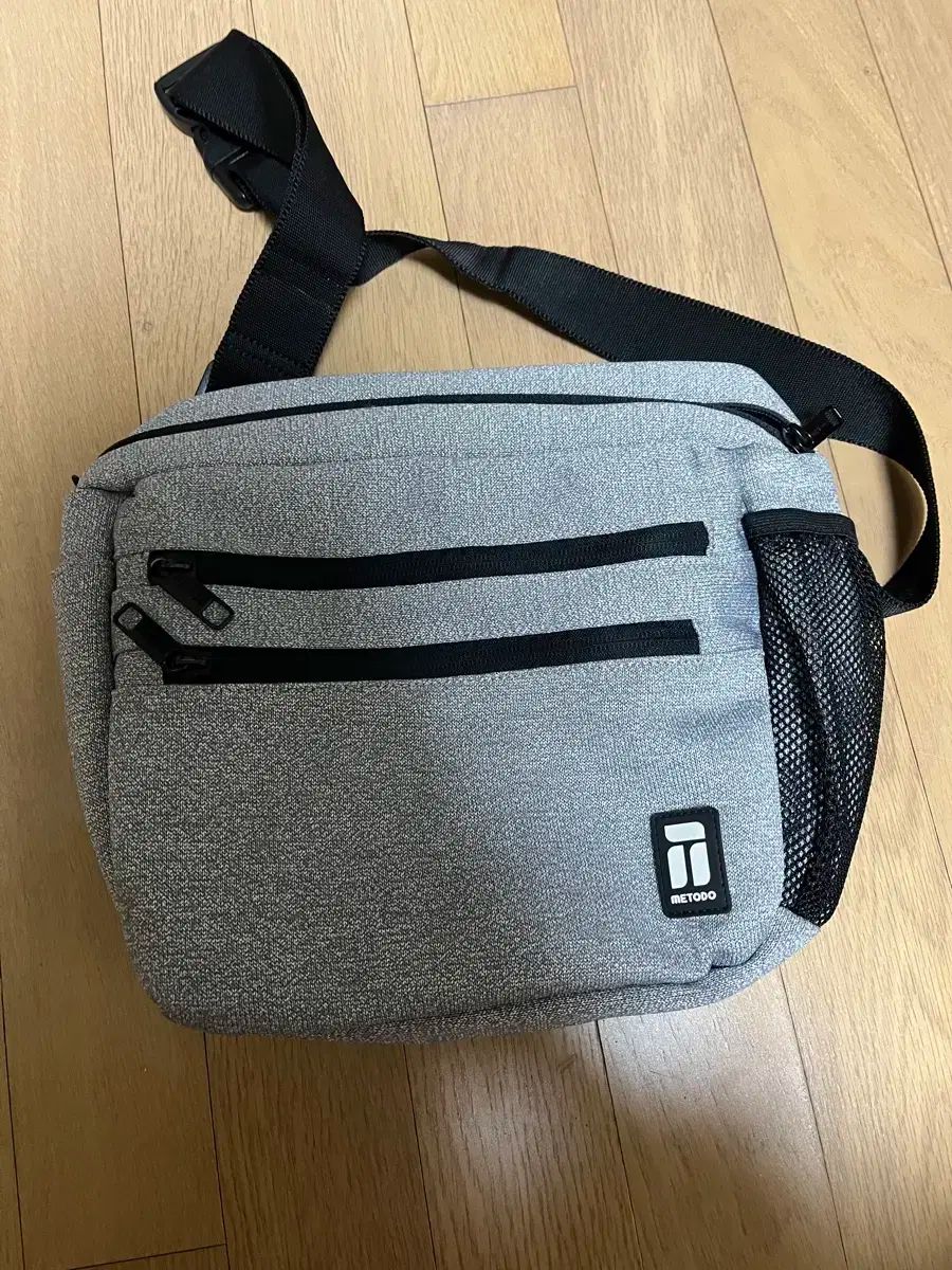 水戸堂 ヨーロピアンスーツケース 盗難対策 ブロックスキャン rfid ヒップサック スリングバッグ