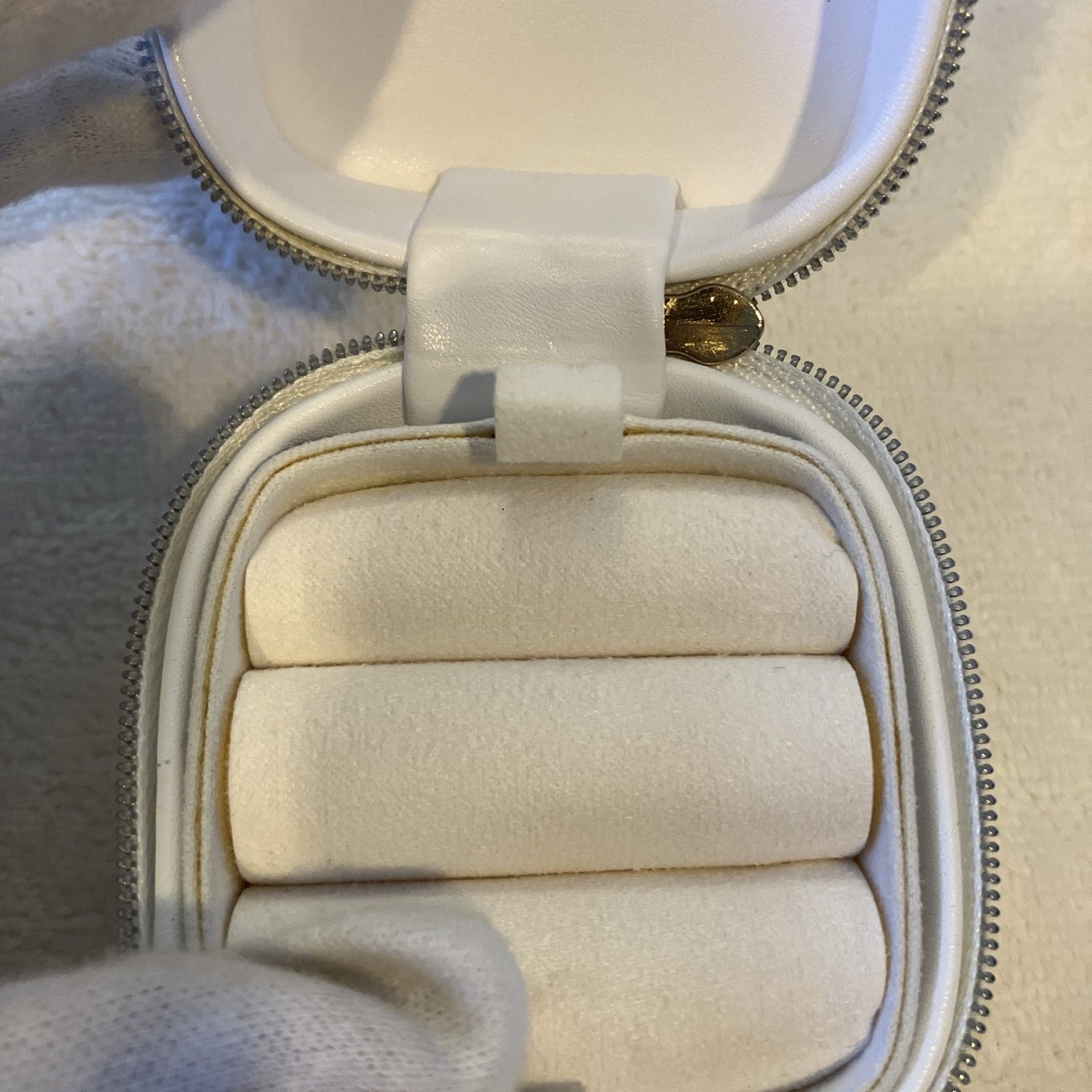 【未使用】シャネル ジュエリーケース 白 Used 未使用】シャネル CHANEL JOAILLERIE ノベルティ