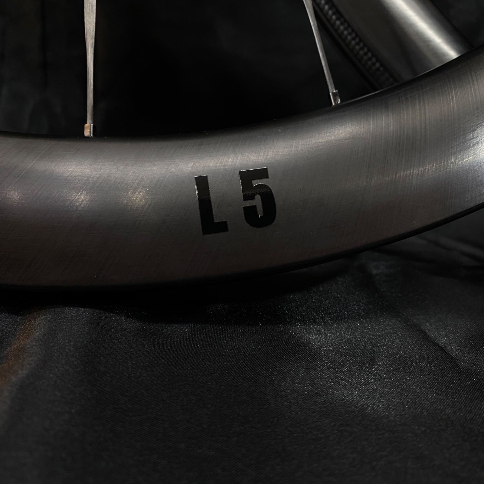 8LIEN（エイリアン）L5 Disc Carbon ホイール前後セット・カーボン