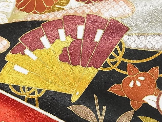 藤井寛 扇面 金彩 金駒刺繍 雪輪 振り口付き 振袖 藤井寛 扇面 金彩 金駒刺繍 雪輪 振り口付き 振袖 - メルカリ