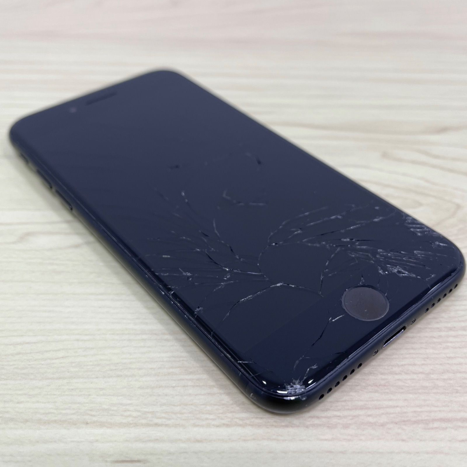 iPhone7 32GB SIMフリー ジャンク 10416 - メルカリ