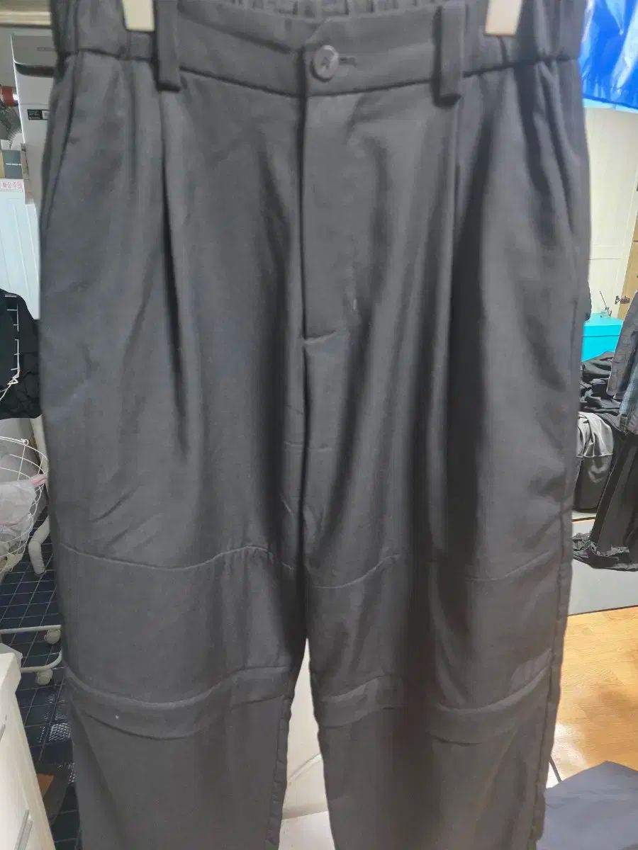 スラックス