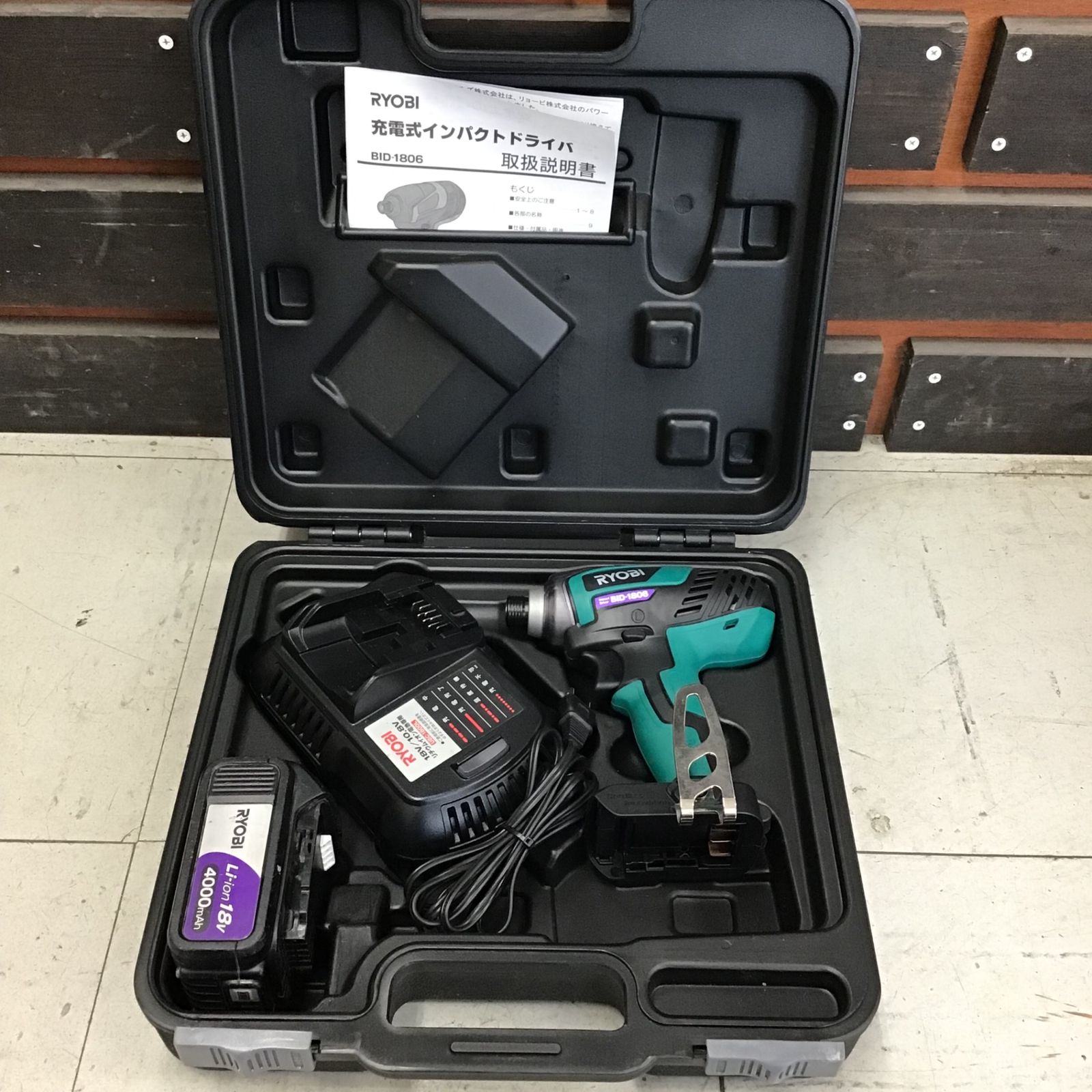 ☆ RYOBI 充電式 インパクトドライバ 18V 中古品 現状品 BID-1806 5.0