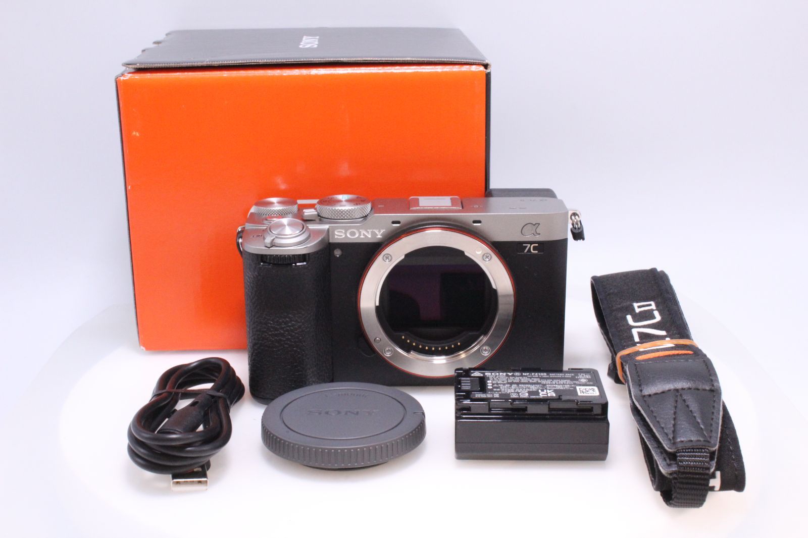 5 469回 SONY α7CII ボディ フルサイズ ミラーレス一眼カメラ シルバー ILCE-7CM2 S