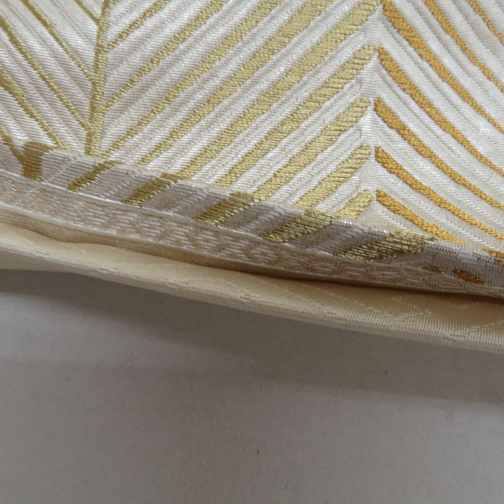 袋帯 正絹 松の葉紋様 金糸銀糸 金色x白色 刺繍入り ゴールド系