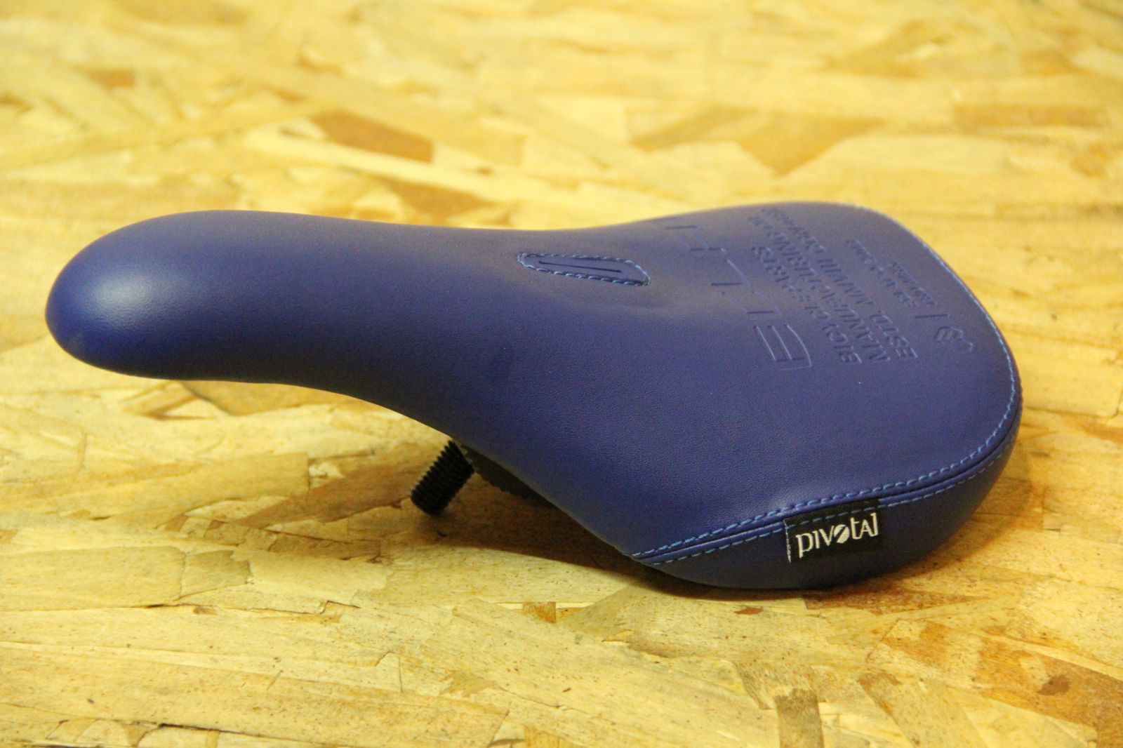 パーツ ECLAT BIOS PIVOTAL SEAT SLIM PADDED BLUE Bios Pivotal Seat Slim – Eclat BMX