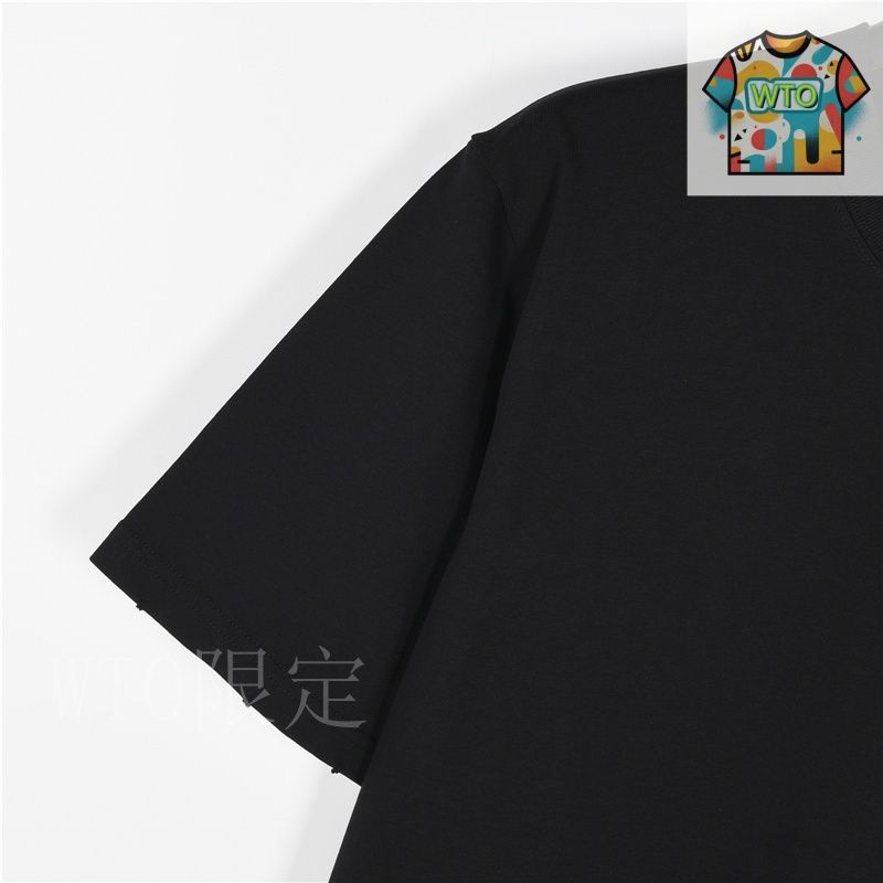 今日WTO】Prada / プラダ 25ss 胸元アルファベットロゴ T シャツ