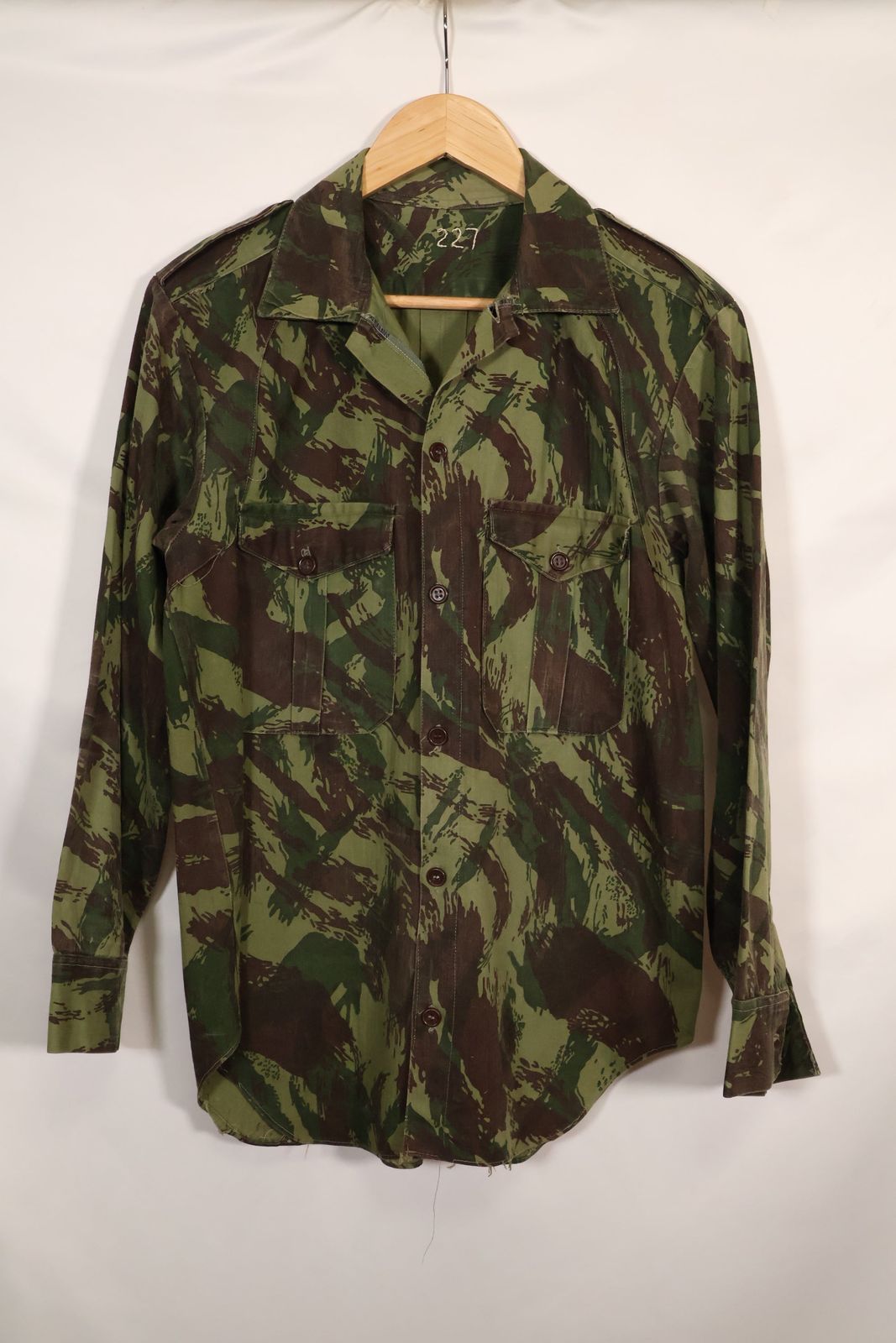 韓国軍 フロッグスキン迷彩 上下セット 1960年代 韓国軍フロッグスキン迷彩上下1960年代＆装備一式 - メルカリ