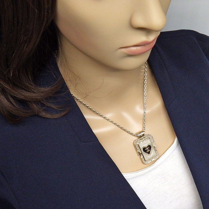 シャネル CHANEL
