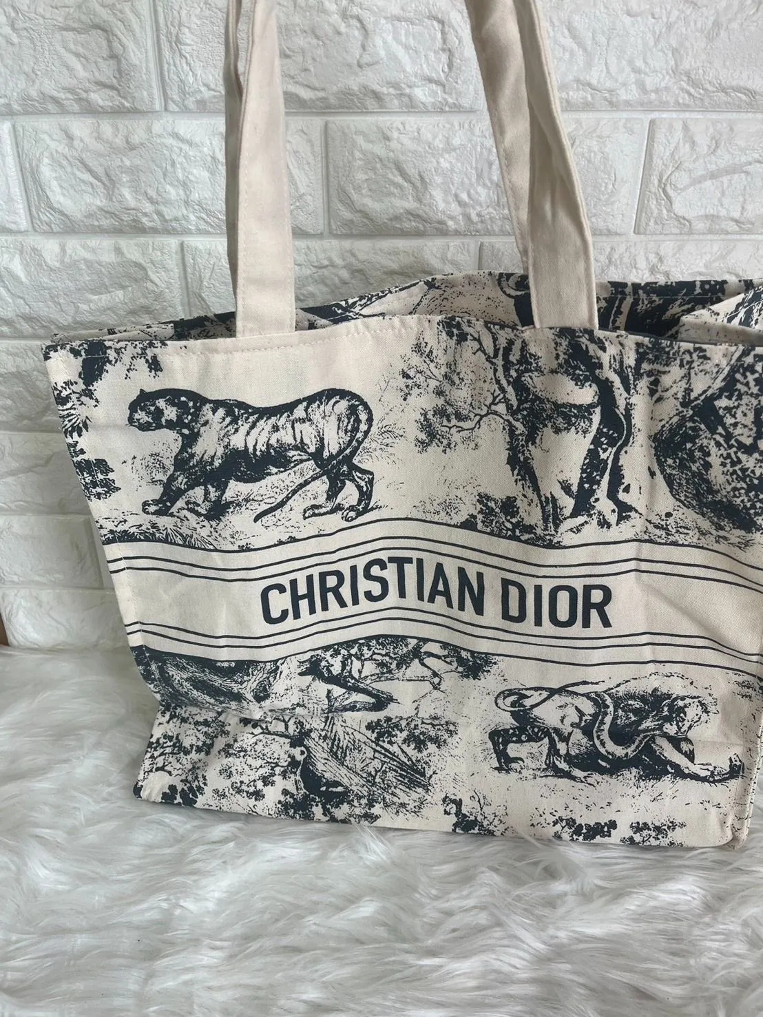 新品】Dior ディオール トワルドゥジュイ トートバッグ ノベルティ 限定 白 ホワイト  ネイビー|mercariメルカリ官方指定廠商|Bibian比比昂代買代購