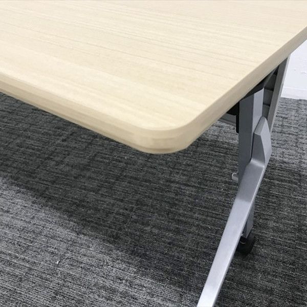 会議テーブル フラップ式 スクート 幕板付 イトーキ プレーン MARWIL-DEMENAGEMENTS_CH
