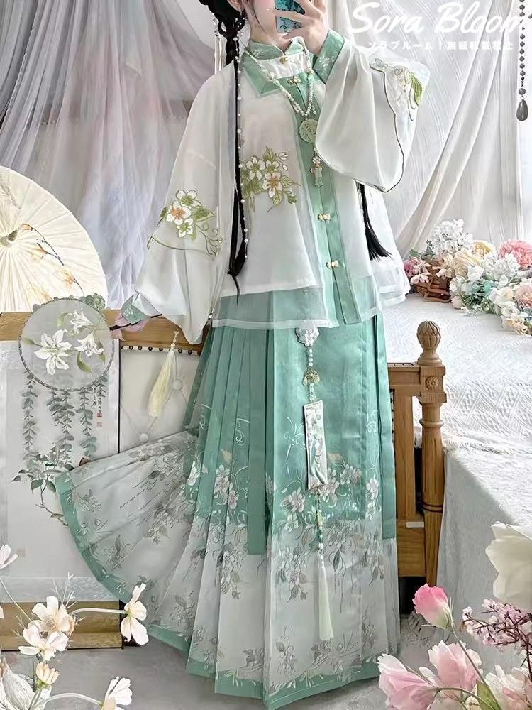 漢服【新品 未使用】   コスプレ ワンピース 唐装 仙女服 中華風 コスプレ衣装  刺繍 可愛 民族風 制服 女装 舞台衣装 キャラクター衣装 学園祭 文化祭 雰囲気 お呼ばれ イベント 大人 舞台 新