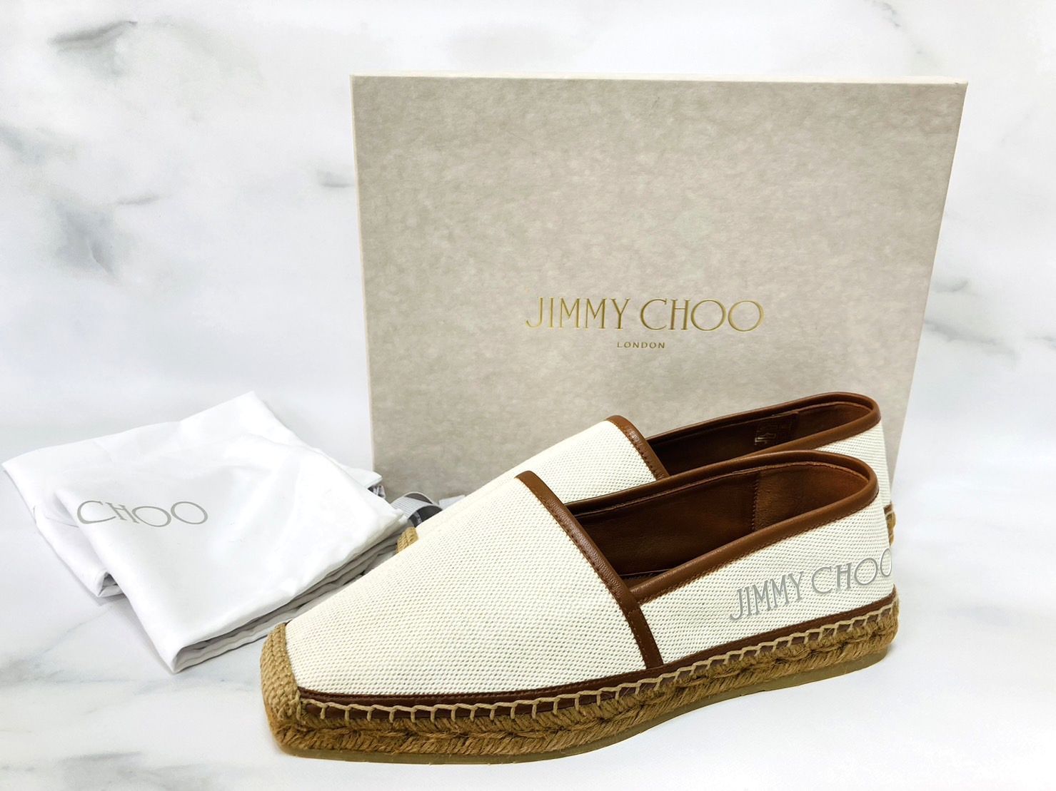 JIMMY CHOO ジミーチュウ ロゴ キャンバス×レザー×ジュート エスパドリーユ スリッポン 2025サマーコレクション ホワイト×ブラウン ＃37 24㎝ K24588