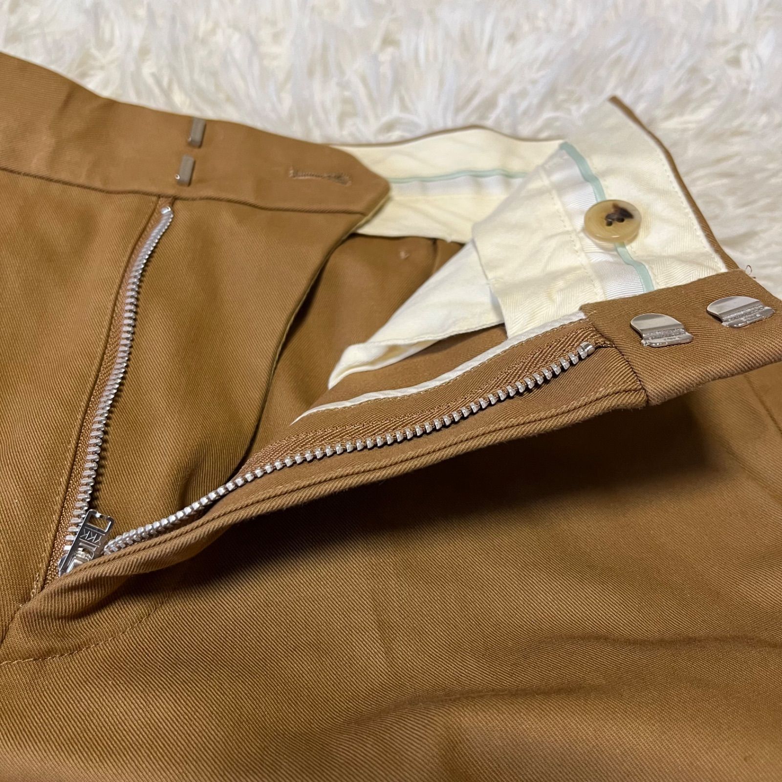 美品　Drawer ドゥロワー ギャバジンベルトパンツ DRAWER 良品 24SS Drawer ドゥロワー コットンシルク ギャバジン