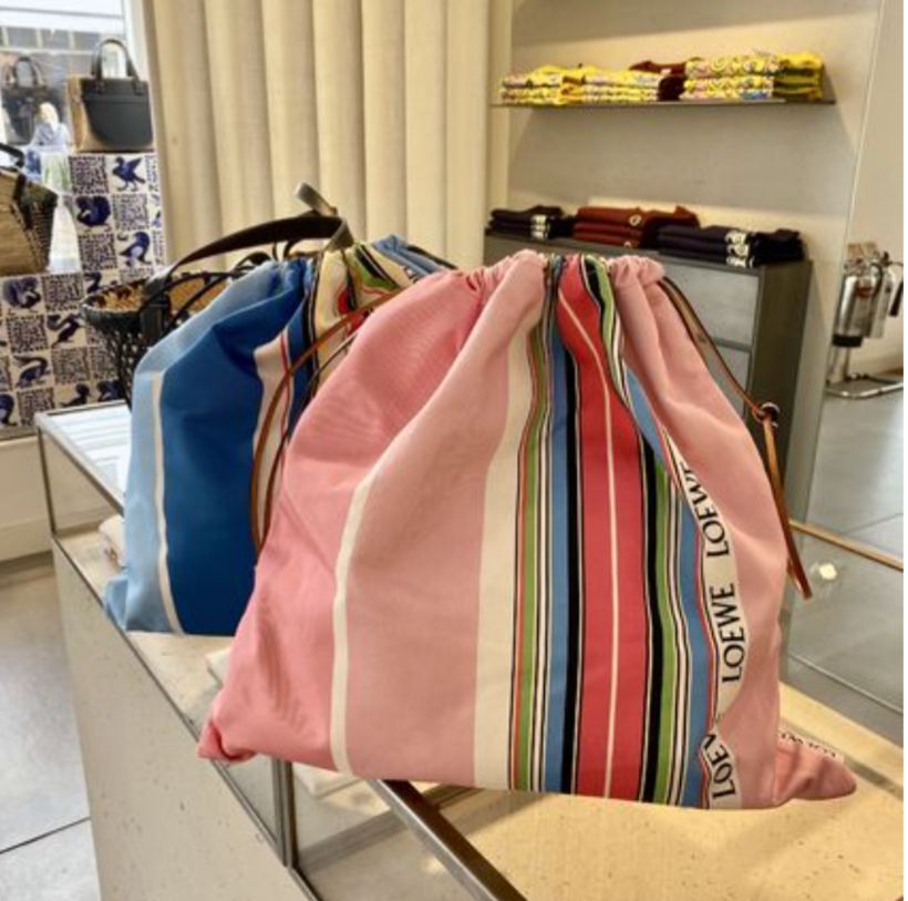 新品未使用】LOEWE ドローストリングポーチ ・ラージサイズ ピンク 