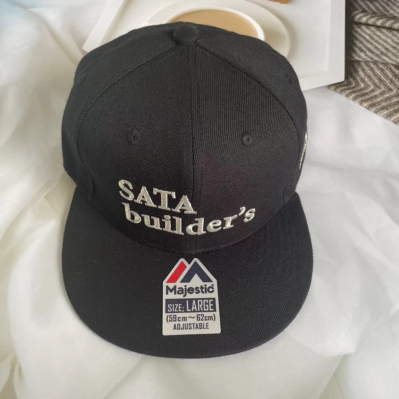 佐田ビルダーズキャップ 希少なホワイト 直筆サイン入り 未使用 サイン
