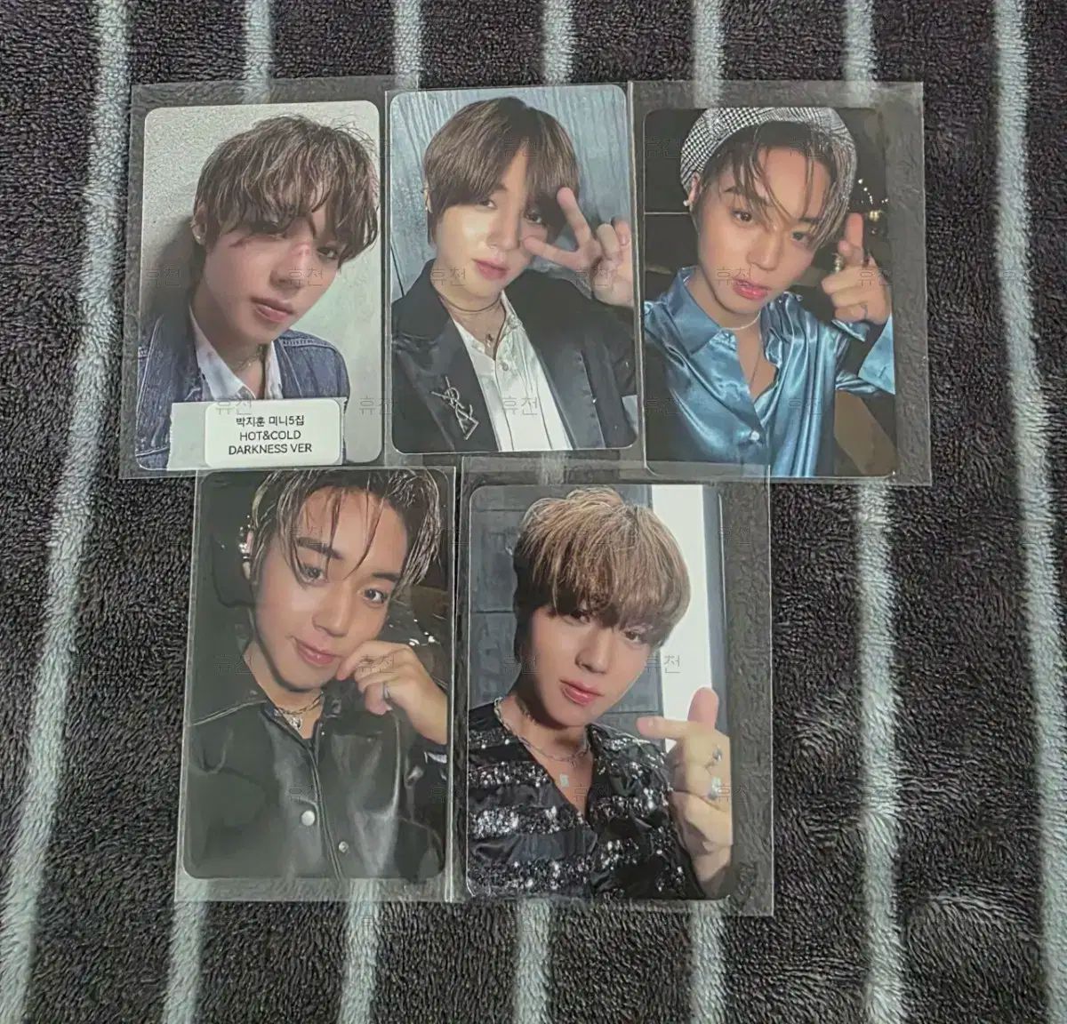 パクジフン HOT&COLD JJMUZE ホログラム トレカ パクジフン HOT&COLD JJMUZE ホログラム トレカ パク・ジフン