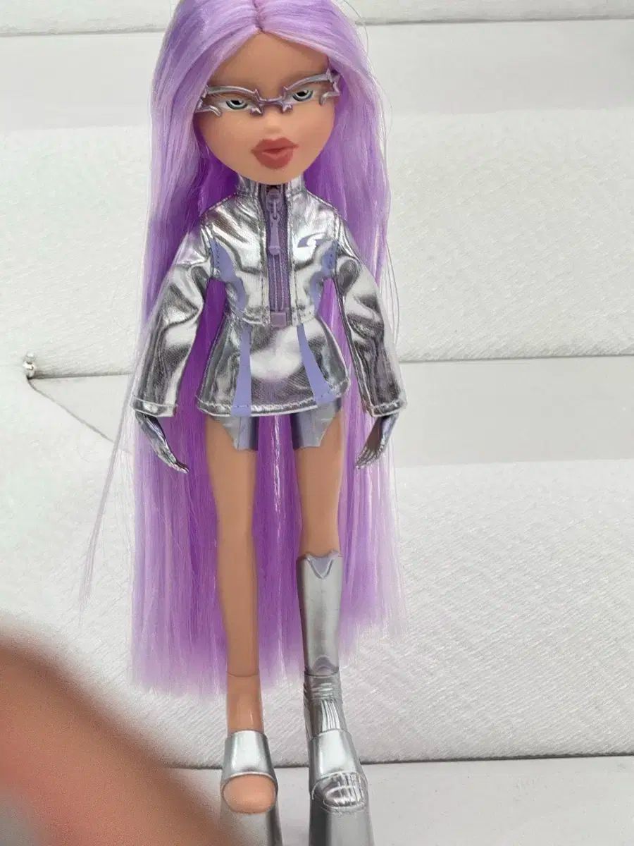 ジェントル モンスター ブラッツドール コラボ 人形