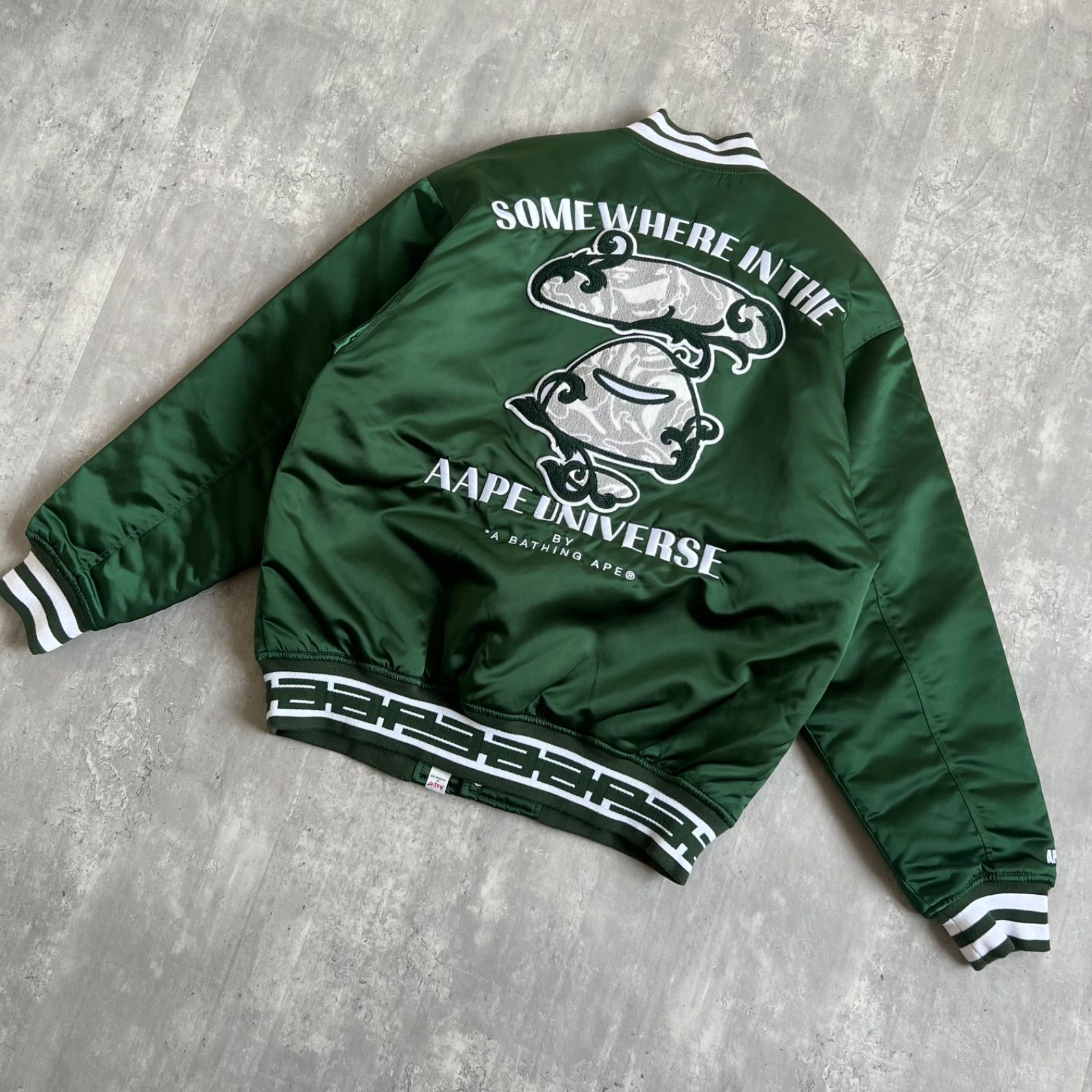 AAPE BY A BATHING APE アベイシングエイプ UNIVERCE サテンボンバー