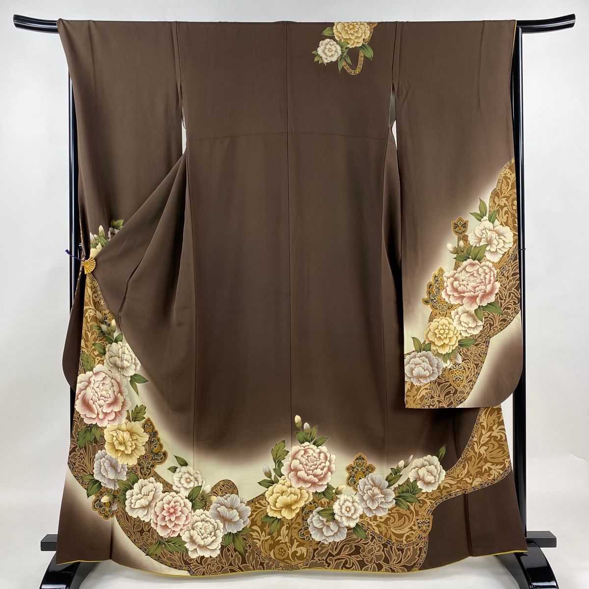 振袖 身丈165cm 裄丈67.5cm L 袷 落款 牡丹 幾何学模様 金彩 ぼかし 焦茶色 正絹 名品