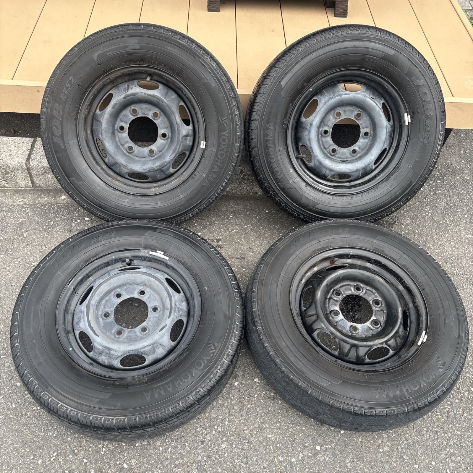 げ 日産 NV350 キャラバン 純正ホイールタイヤセット 195 80R15