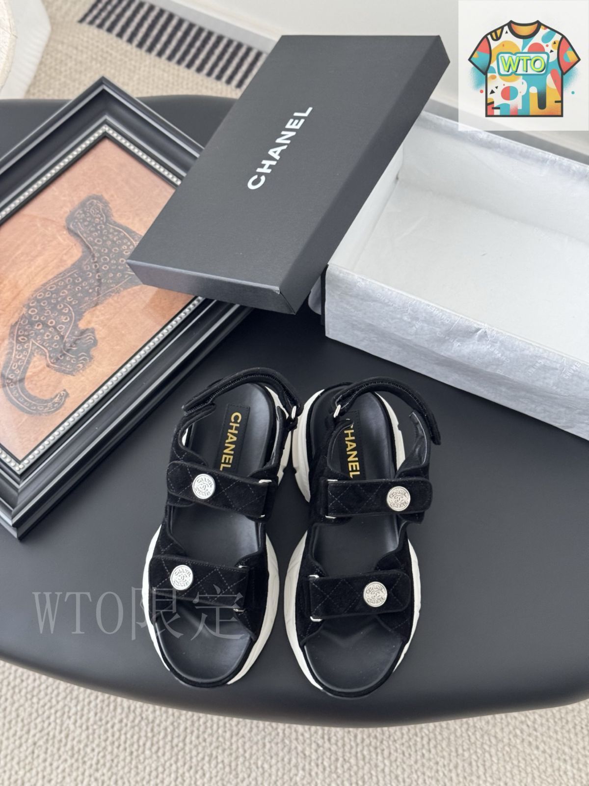 ★25メティエダール★【CHANEL】シンプルなのに映えるサンダル シューズ — CHANEL 2024/25年 メティエダール コレクション