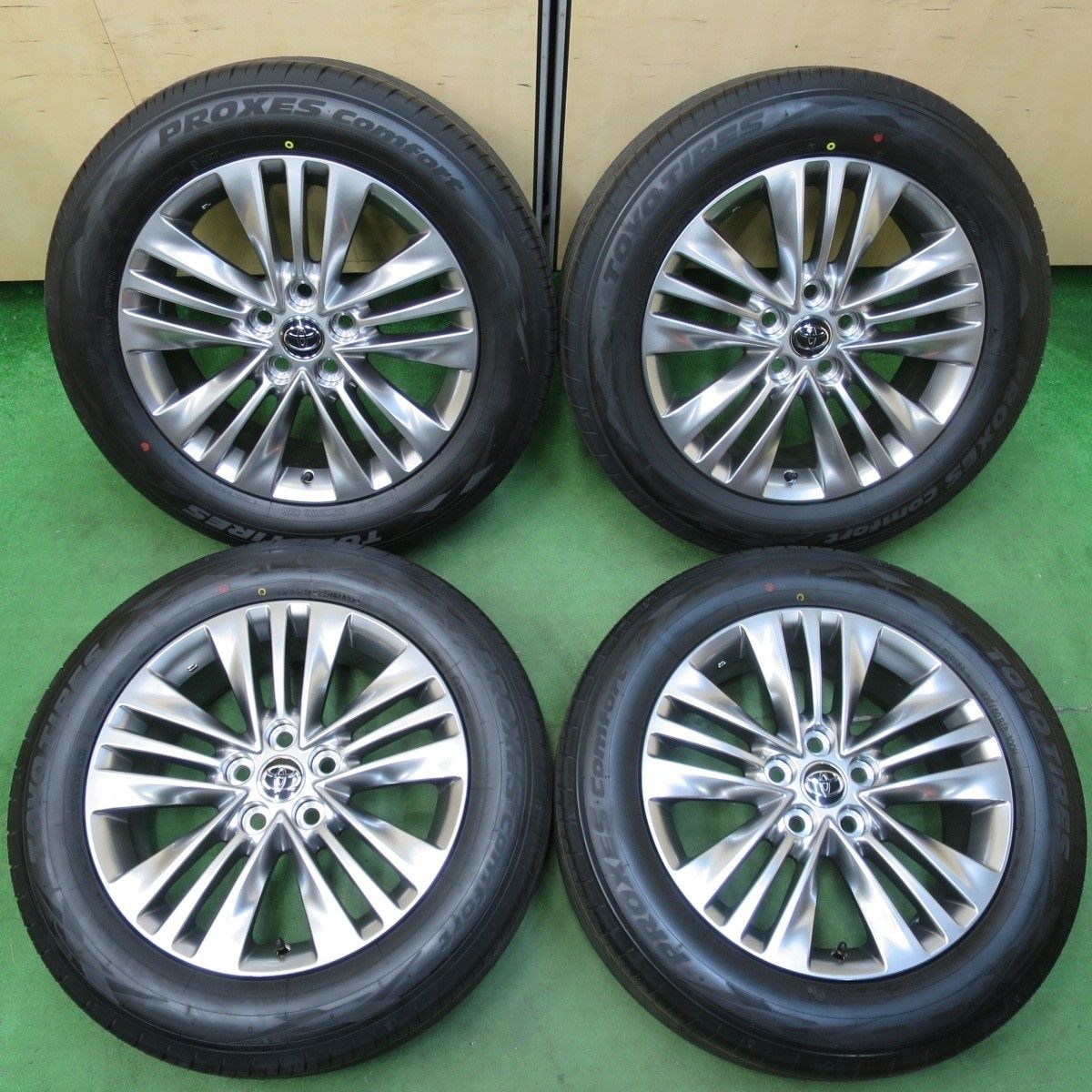 新車外し 24年 トヨタ 40系 アルファード Zグレード 純正 225|60R18 トーヨー プロクセス コンフォート PCD120|5H 4121101イノ