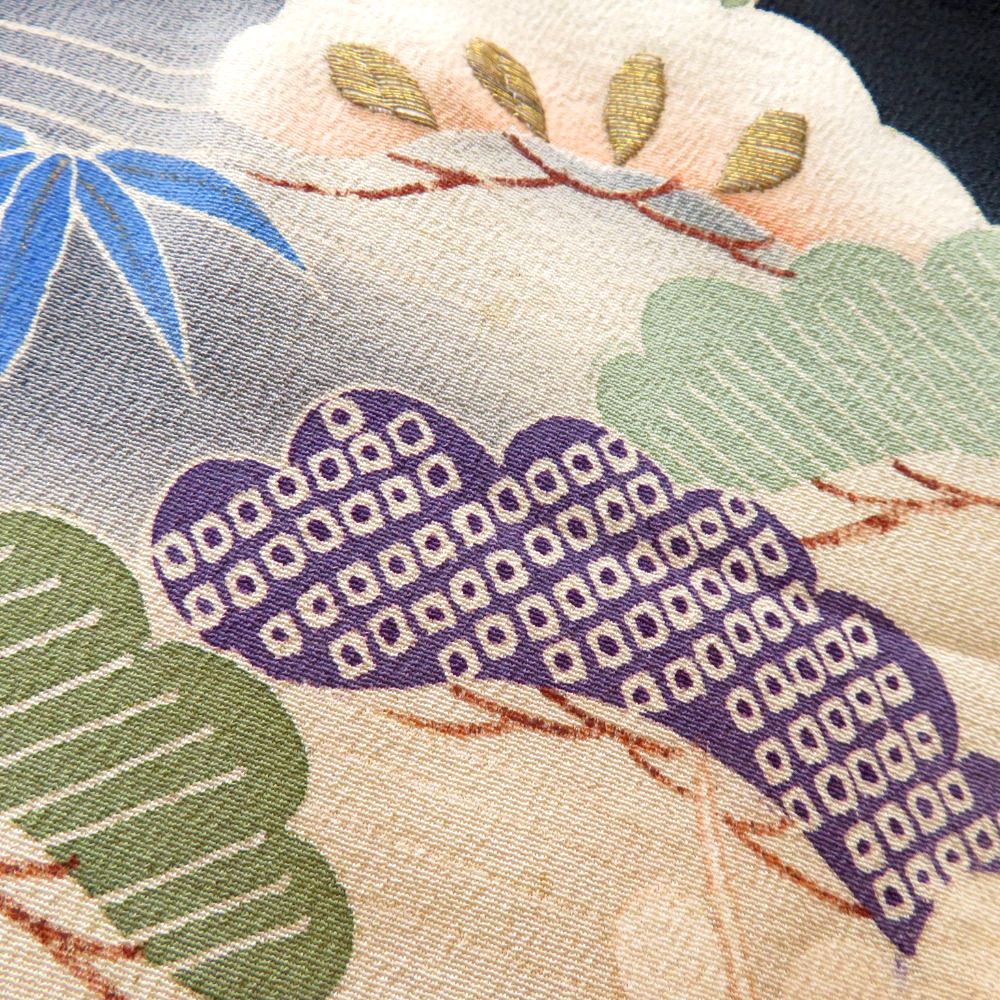 黒留袖 アンティーク 昔着物 正絹 黒 多色 金 扇 鼓 花々 宝文様 刺繍