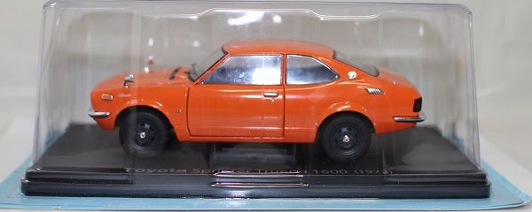 トヨタ スプリンター トレノ 1600 1972 1/24 TOYOTA スプリンタートレノ1600（1972）1/24 ミニカー