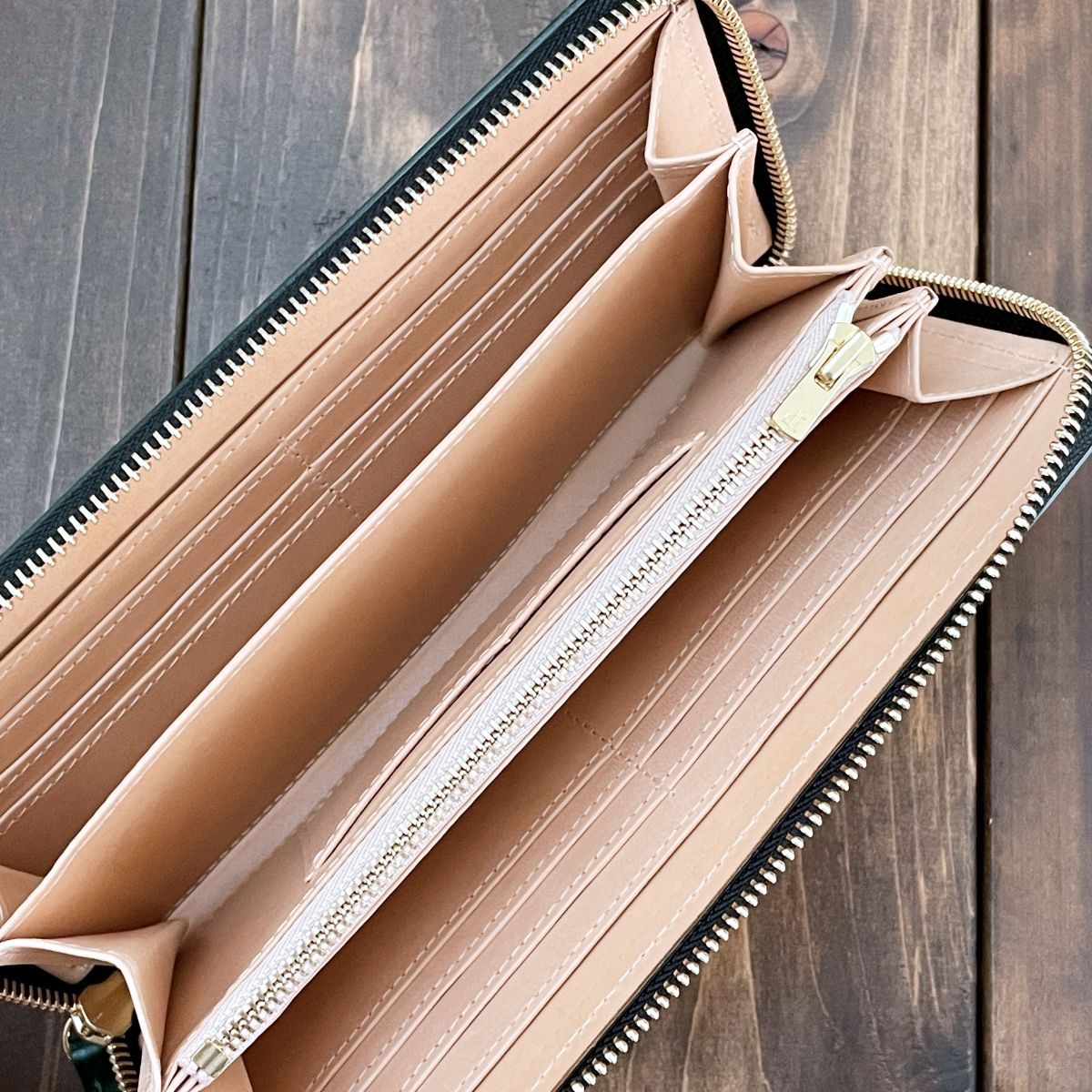 グリーン 長財布