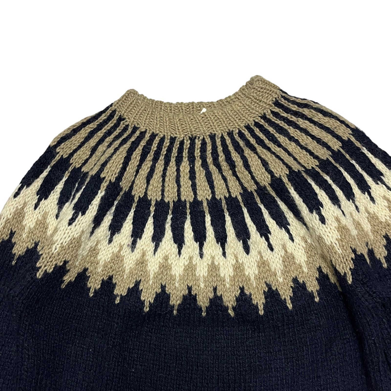 THE LODGEOLD Made in Greece Nordic Sweater ”Mint Condition
