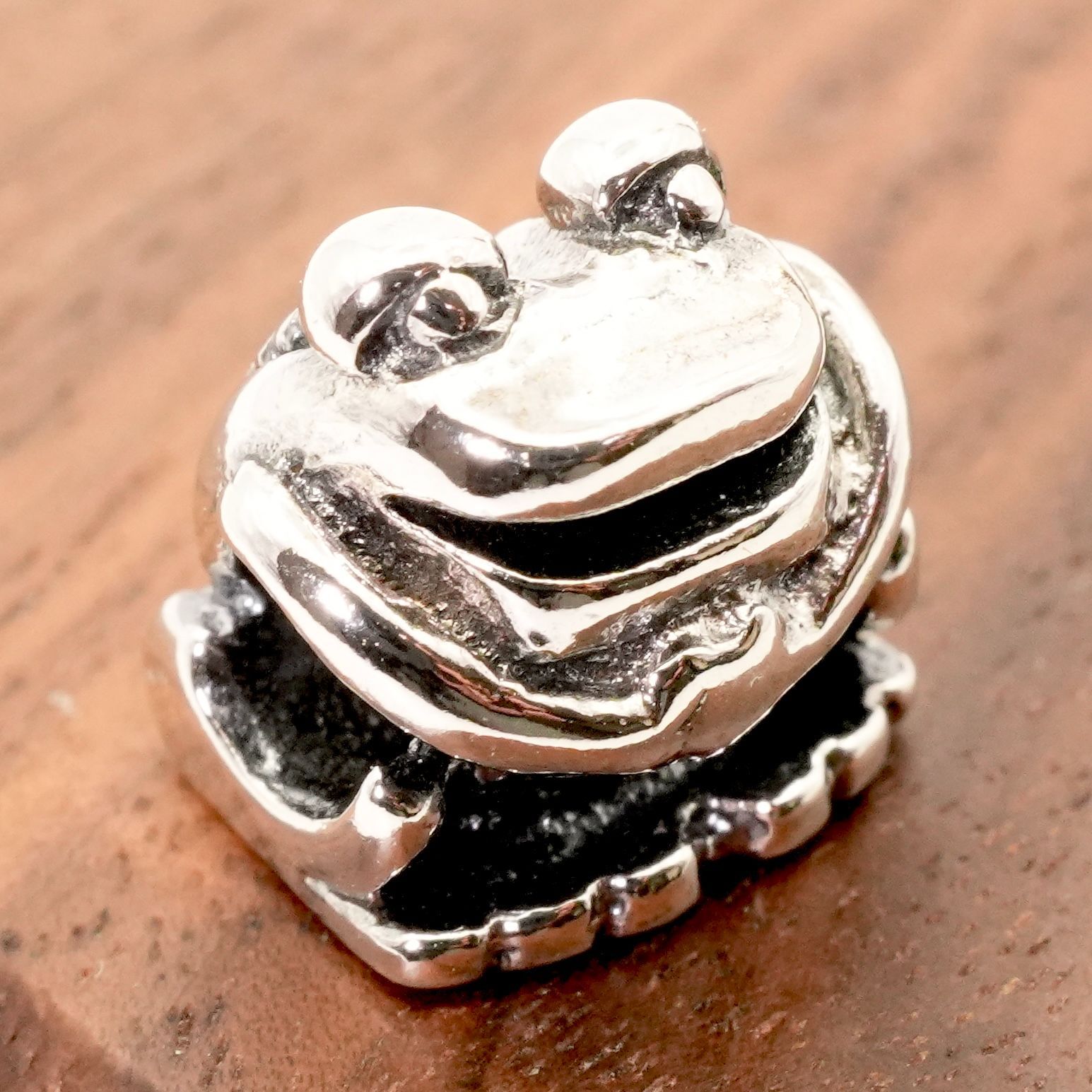 トロールビーズ Trollbeads ドイツ限定フロッグプリンス トロールビーズ フロッグ カエル ビーズ 廃盤品 /25-838 - メルカリ