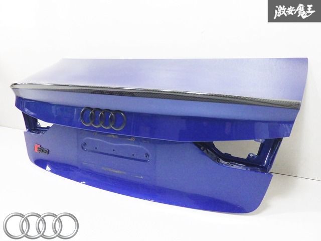 【カーボン製ウイング付】 Audi アウディ純正 8V系 S3 セダン リア トランク パネル ブルーメタリック系 エンブレム付 棚1A3