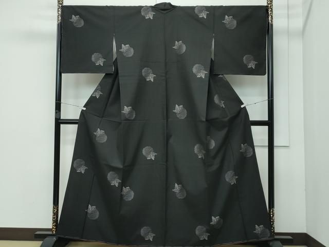 平和屋着物 上 本場大島紬 地空き 雪輪露芝舞蝶文 ♥ CZAA3612s5