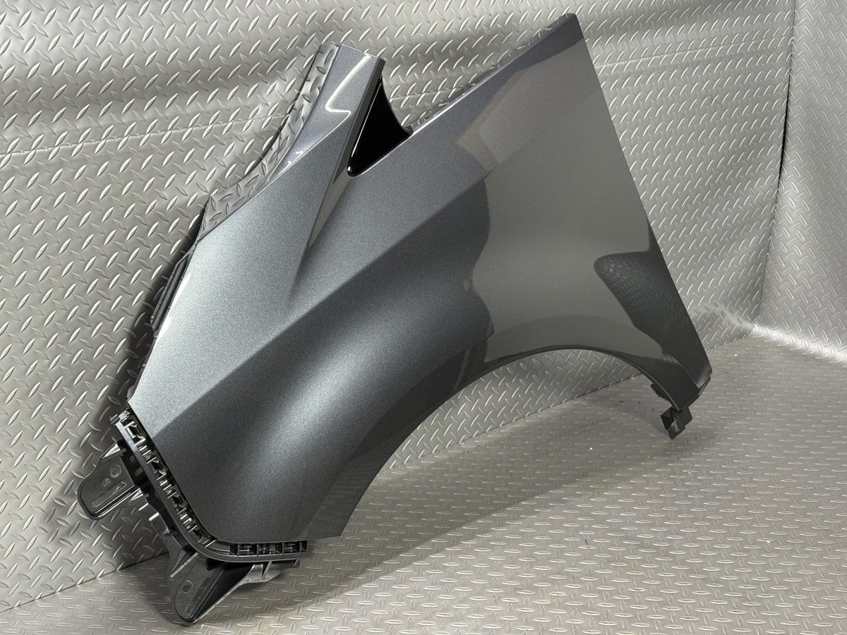 送料無料 新車外し CV1W デリカ D 5 現行 純正 フェンダー左 ガンメタ|U28|グラファイトグレーメタリック 品番63113W030P デリカD5 25080056