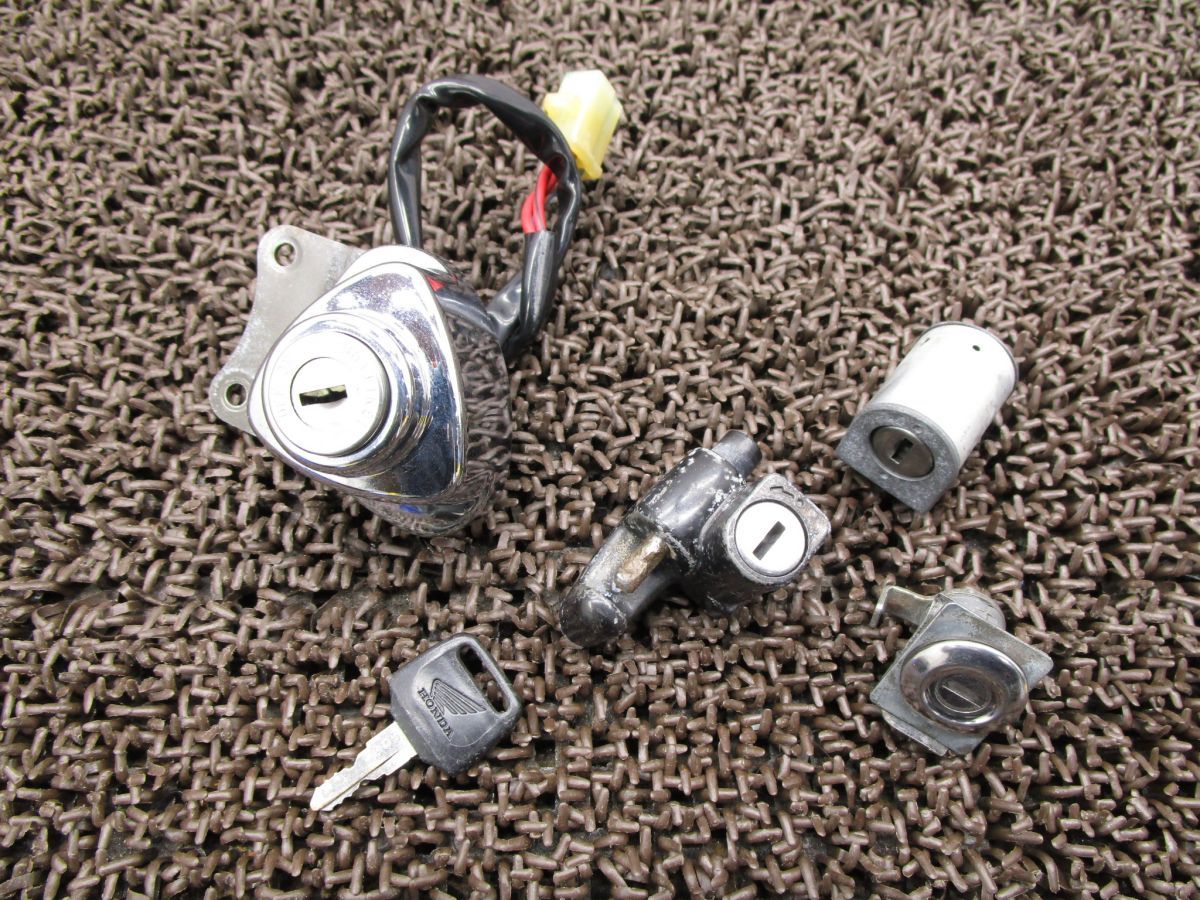 マグナ250S メインキーセット A6169 MC29 ホンダ MC15E V-TWIN MAGNA キャブ車