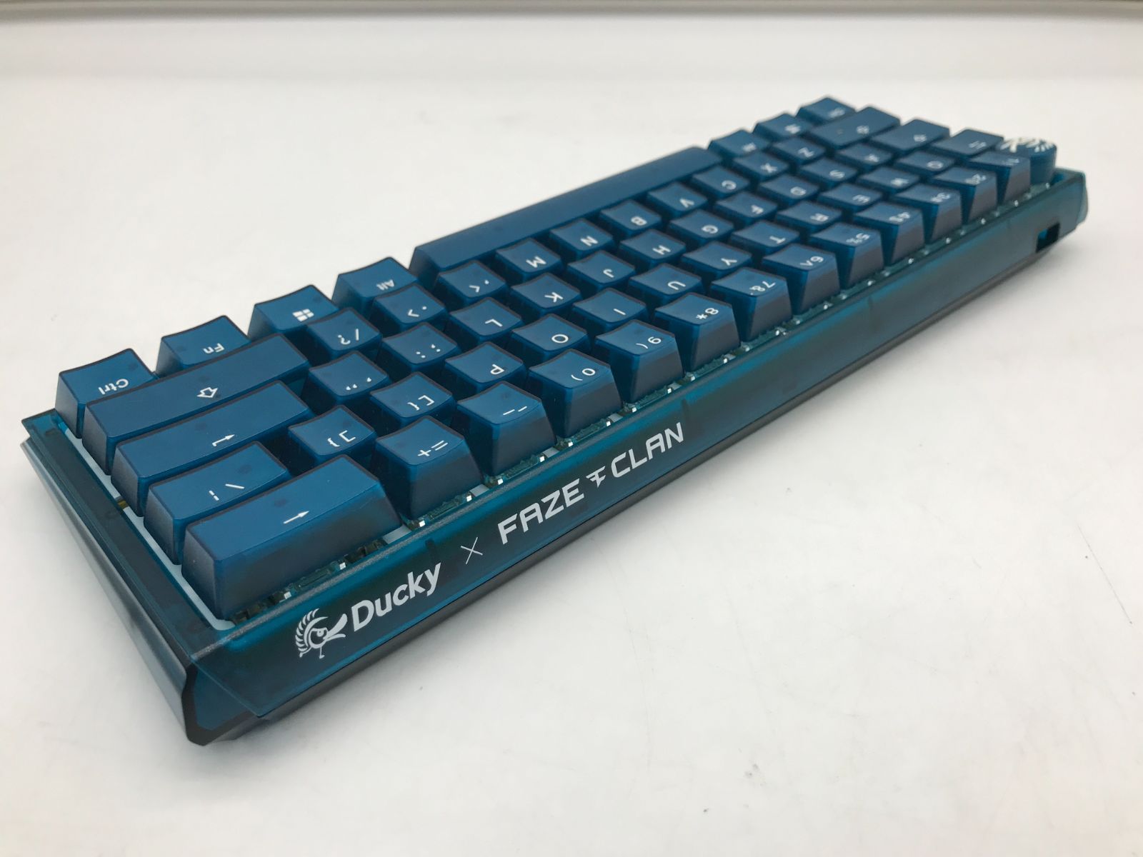 ☆38-673】□中古□ducky FAZE CLAN ONE 3 MINIne 3 mini ｹﾞｰﾐﾝｸﾞ 