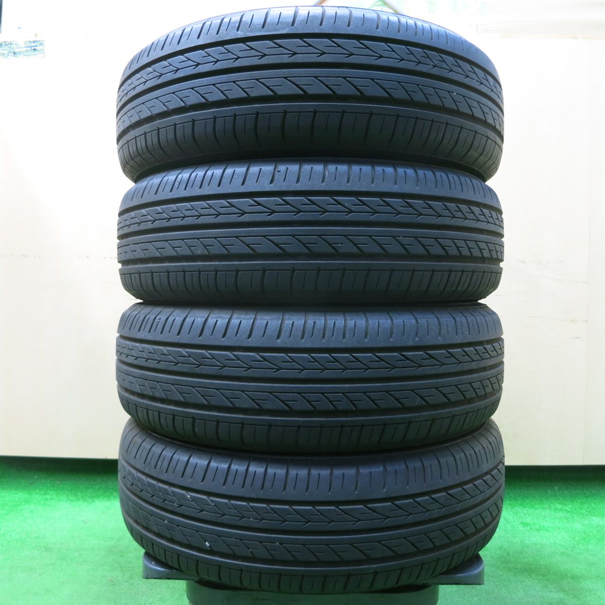 送料無料*バリ溝！22年！8.5分☆185/65R15 ヨコハマ ブルーアース E50 E50C タイヤ 15インチ フリード ヤリス アクア  スイフト 等☆3121510イノタ - メルカリ