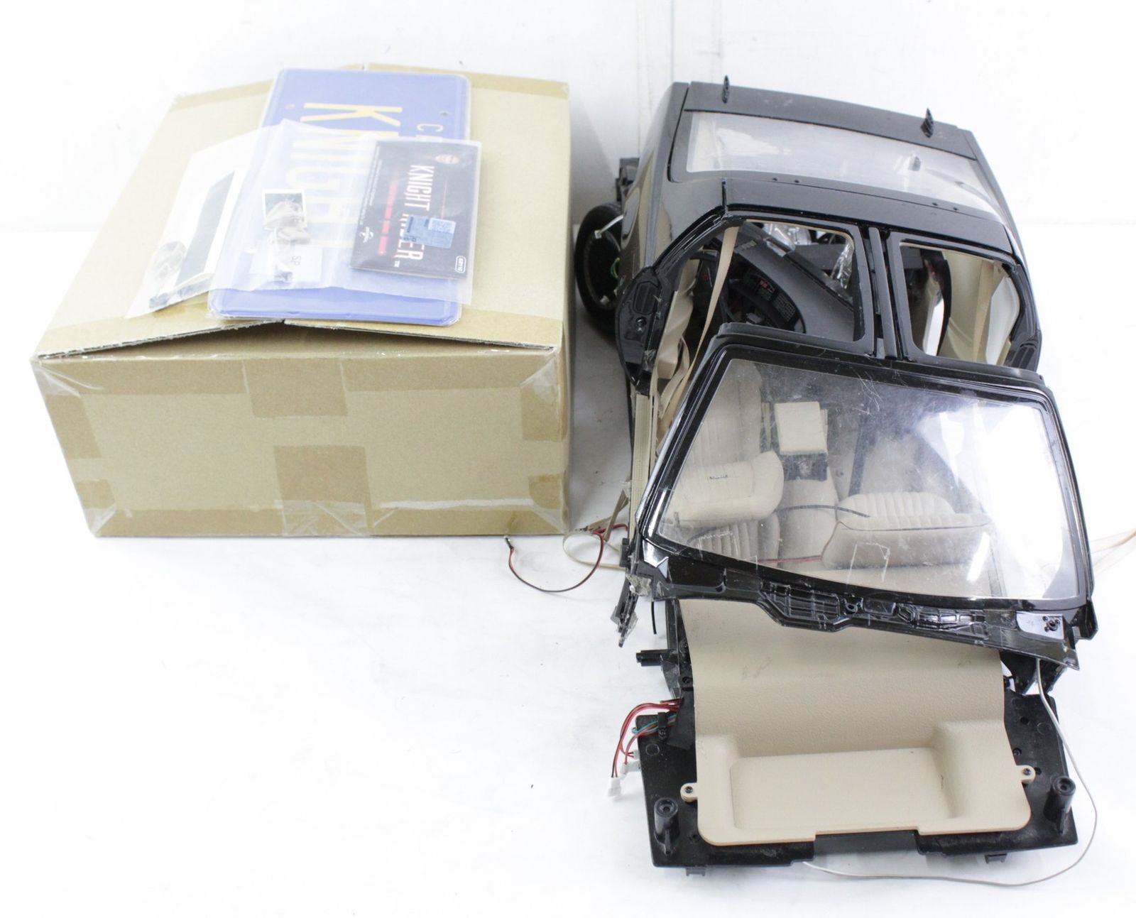 現状品 デアゴスティーニ ナイトライダー ナイト2000 完成品 ナンバープレート 付き 車 模型 フィギュア ホビー ITCP6IYKCW28 -D-B08-byebye