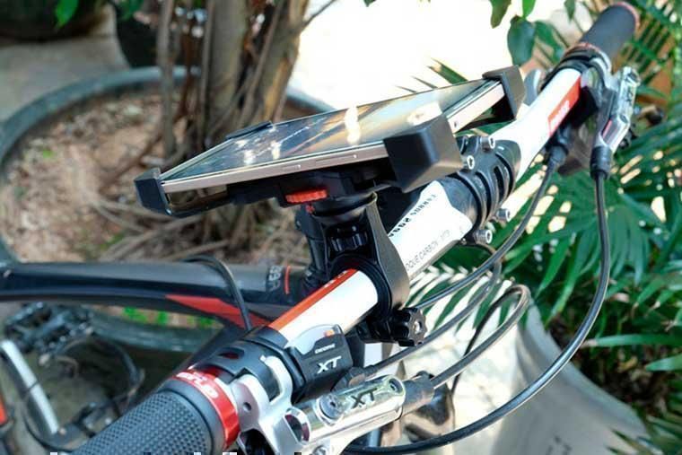 スマホホルダー 4点セット 自転車 バイク ダイヤル固定式 回転 サイクリング 原付 携帯 iphone ナビ 調節 ロードバイク ハンドルホルダー スマホスタンド ベビーカー ステム 落ちない ケース クロスバイク DECORATOM_COM_BR