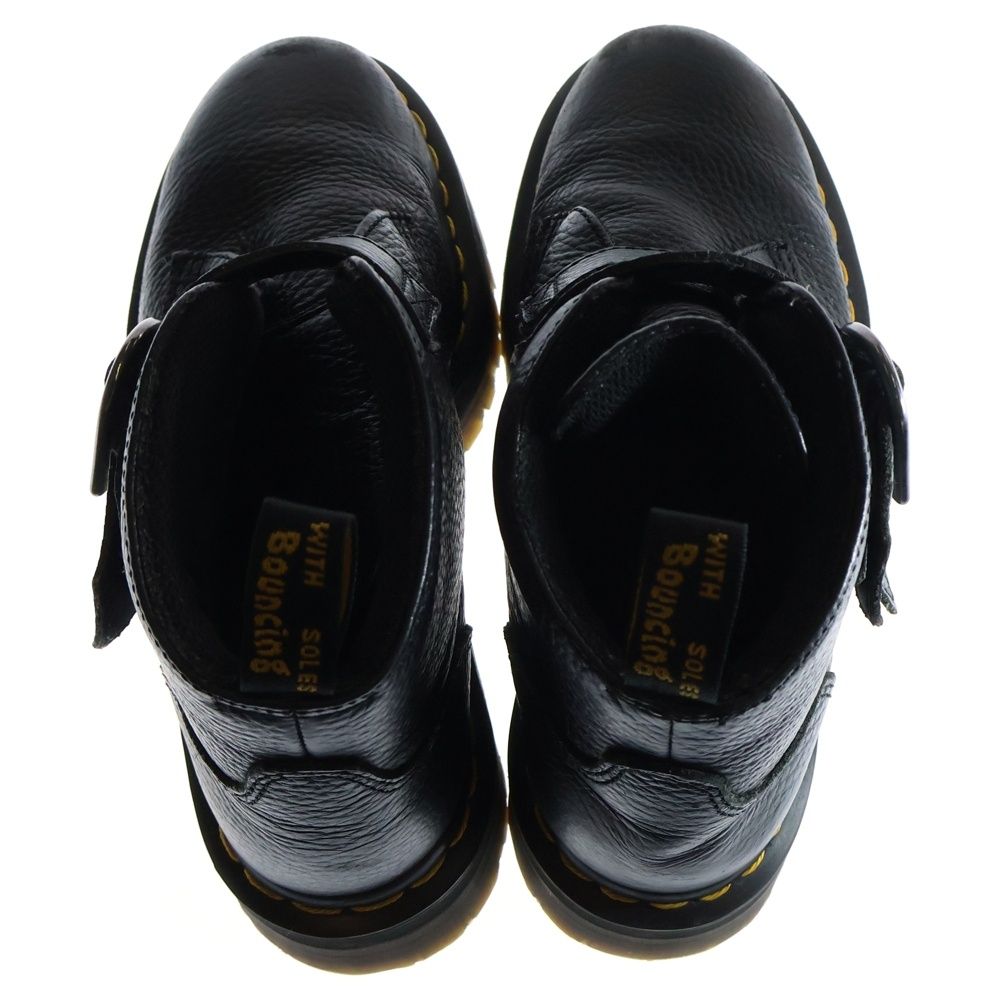 Dr. Martens 　ドクターマーチン　ブラックハート柄シューズ ドクターマーチン“虹色”に煌めくゴールドブーツがクリスマスに