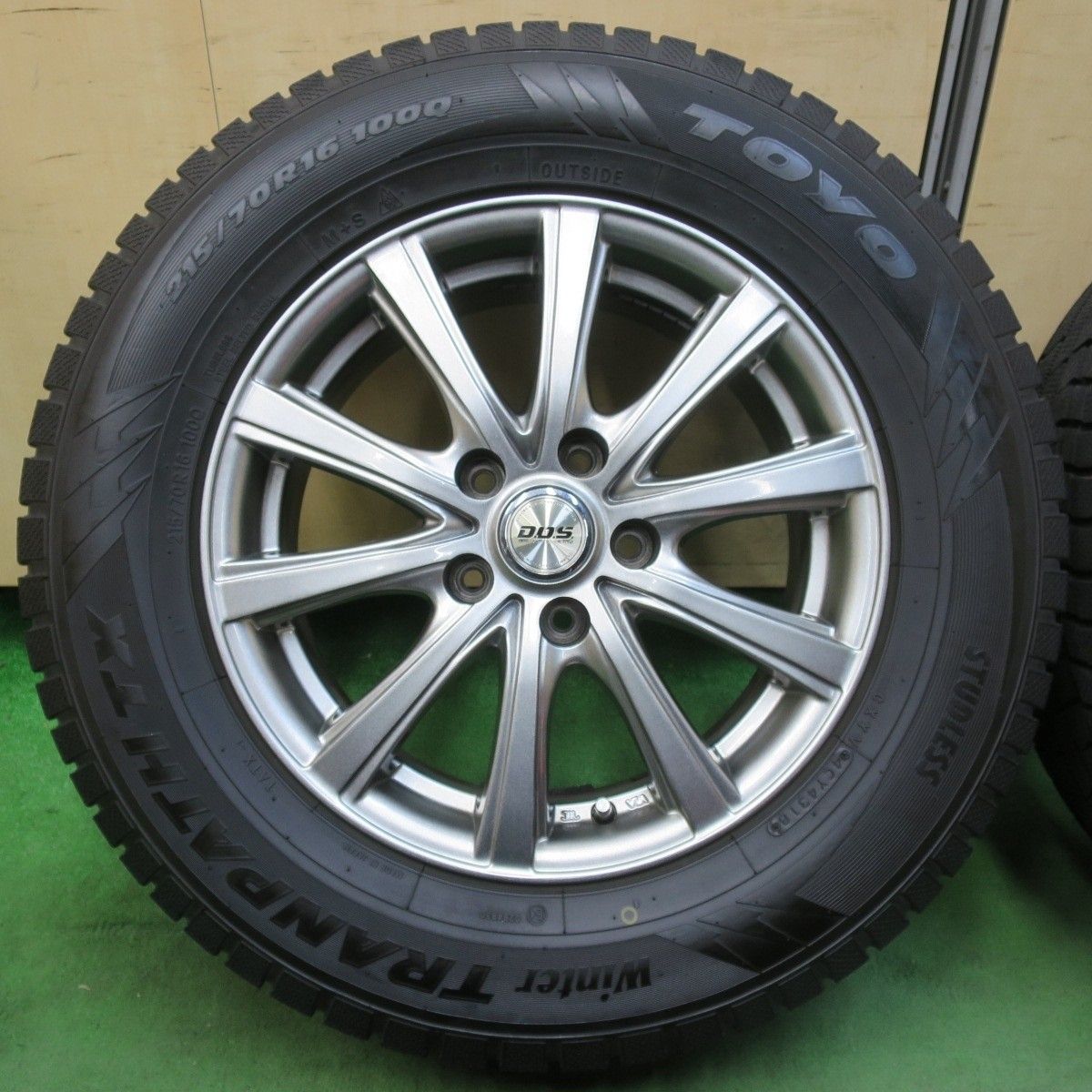スタッドレスタイヤホイールセットブリヂストンバリ溝215/60/16 スタッドレスタイヤホイールセットブリヂストンバリ溝215/60/16