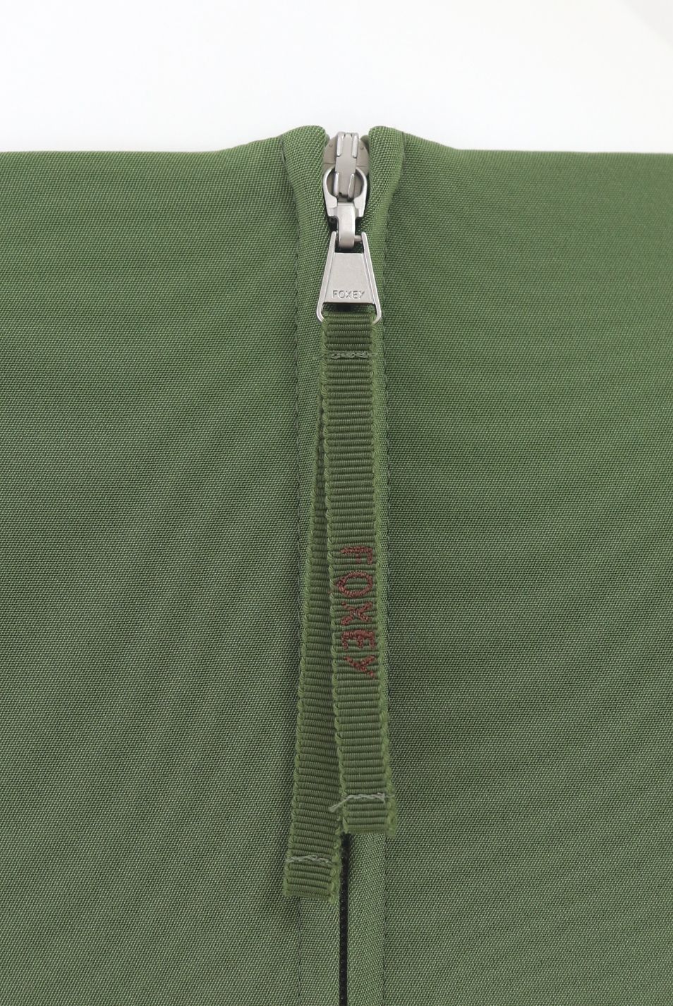 FOXEY マットストレッチグログランワンピース 39842 深緑・ダーク