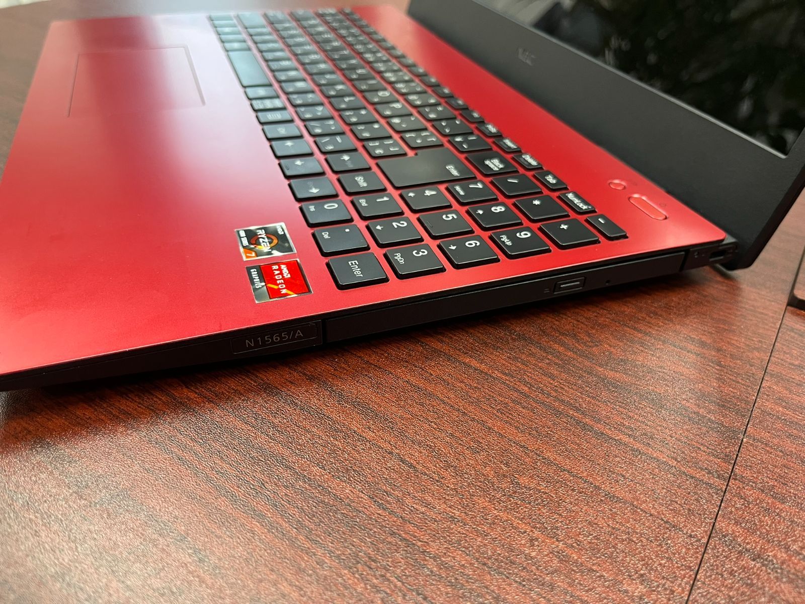 NEC LaVie 15.6インチ ノートPC 赤 NEC LAVIE ノートパソコン 15.6