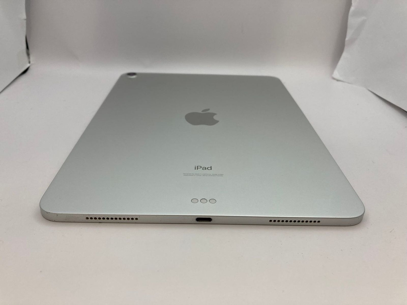 【美品】Apple iPadPro11インチ 第1世代 64GB シルバー iPad Pro 第1世代 64GB 11インチ Wi-Fi+Cellular SIMフリー