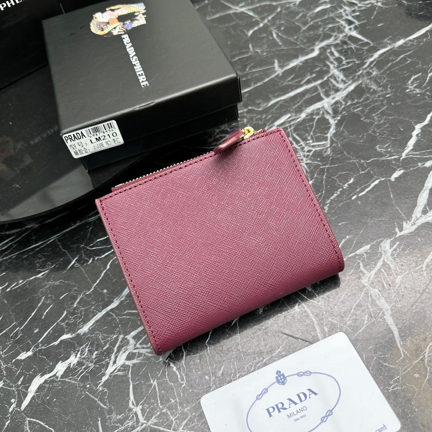 新品未使用】プラダ（Prada）二つ折り財布 牛革 パープル - メルカリ