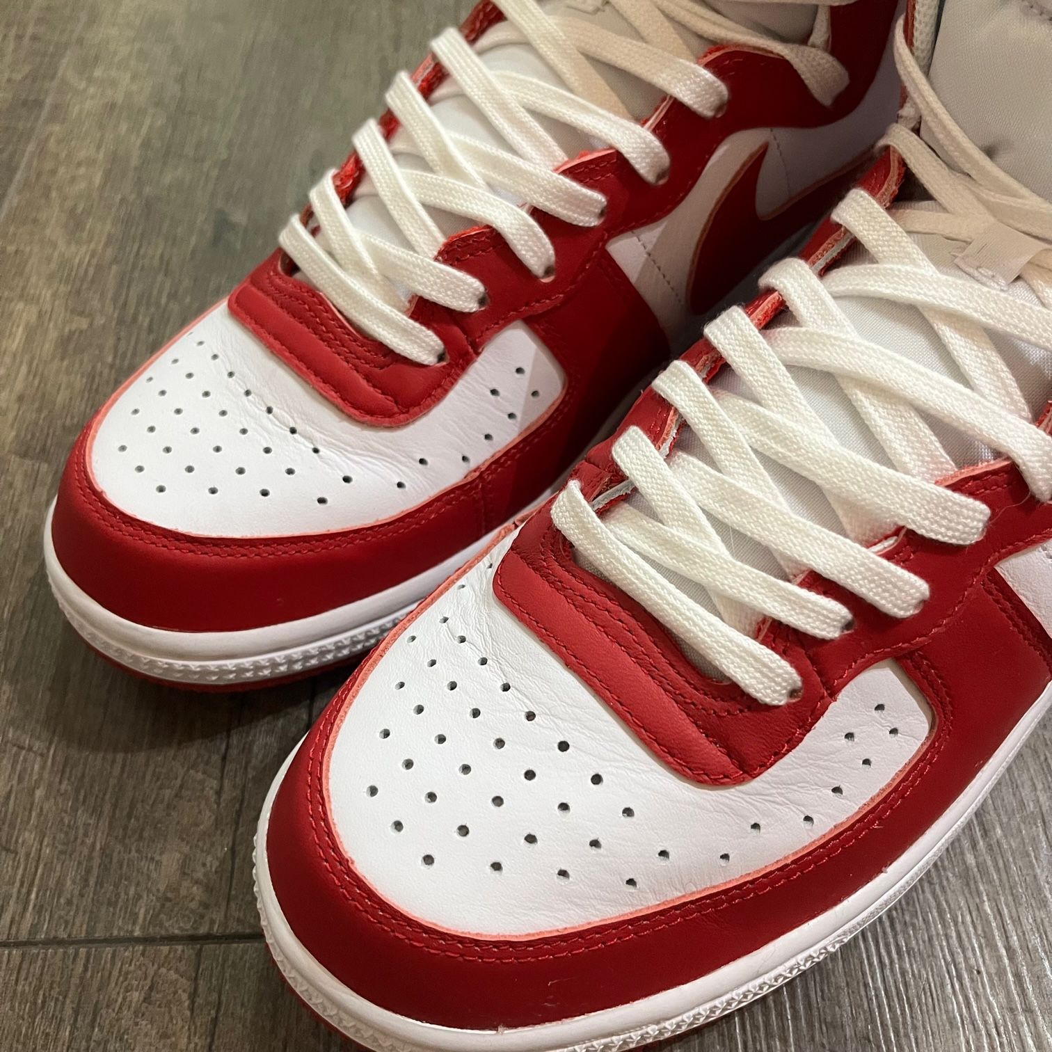 国内正規 NIKE TERMINATOR HIGH WHITE/UNIVERSITY RED ナイキ