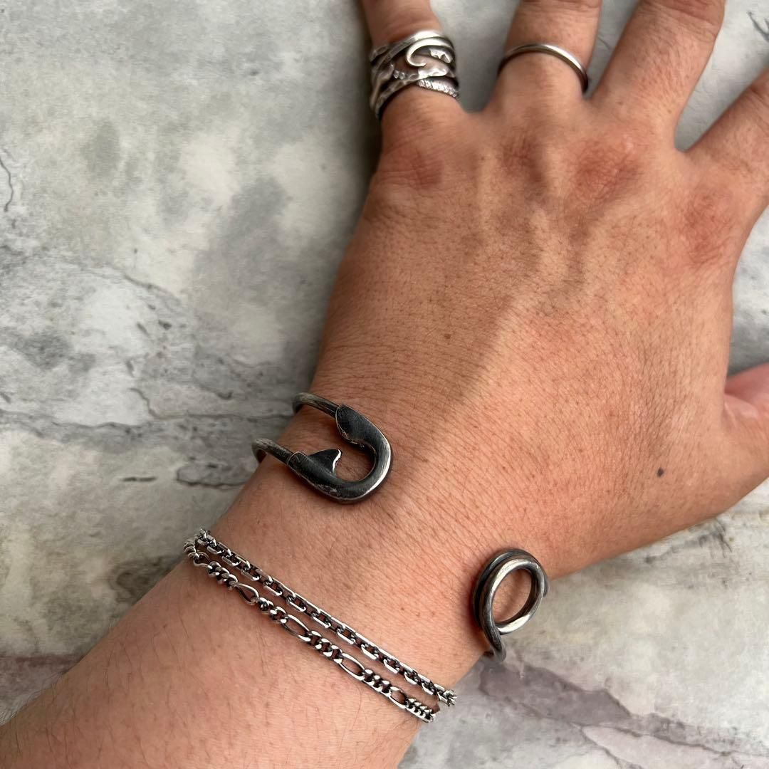 ヴィンテージ 安全ピンデザイン