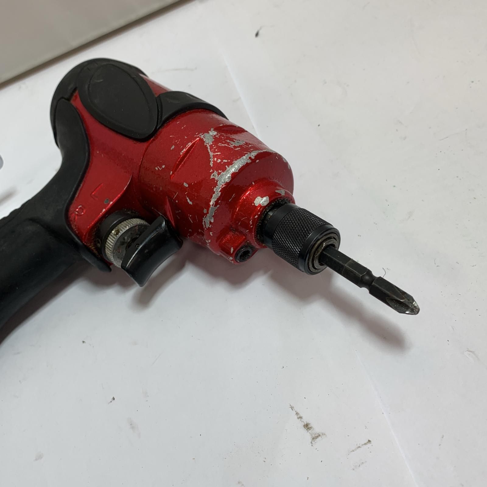 ♭♭MAKITA マキタ 高圧エアインパクトドライバ ケース付 AD605H レッド WWW_COICOM_COM